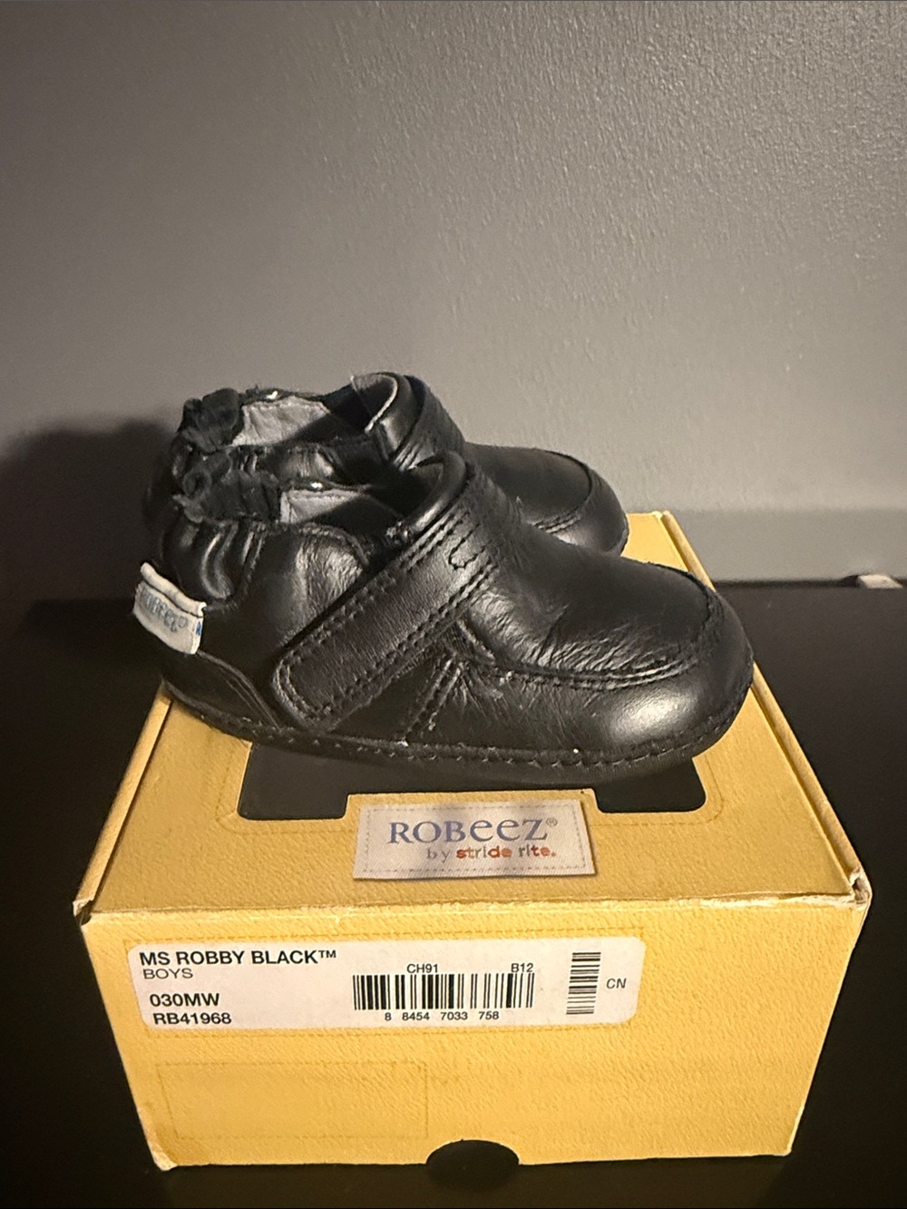 Robeez Black Leather Baby Walker Shoes with Hook-and-Loop Strap